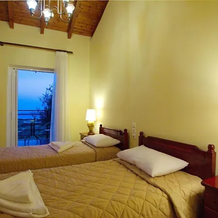 Вилла Kato Sleeps 8 *